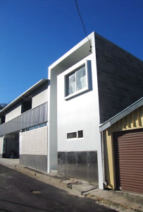 a compact and extremely practical modernist masterpiece